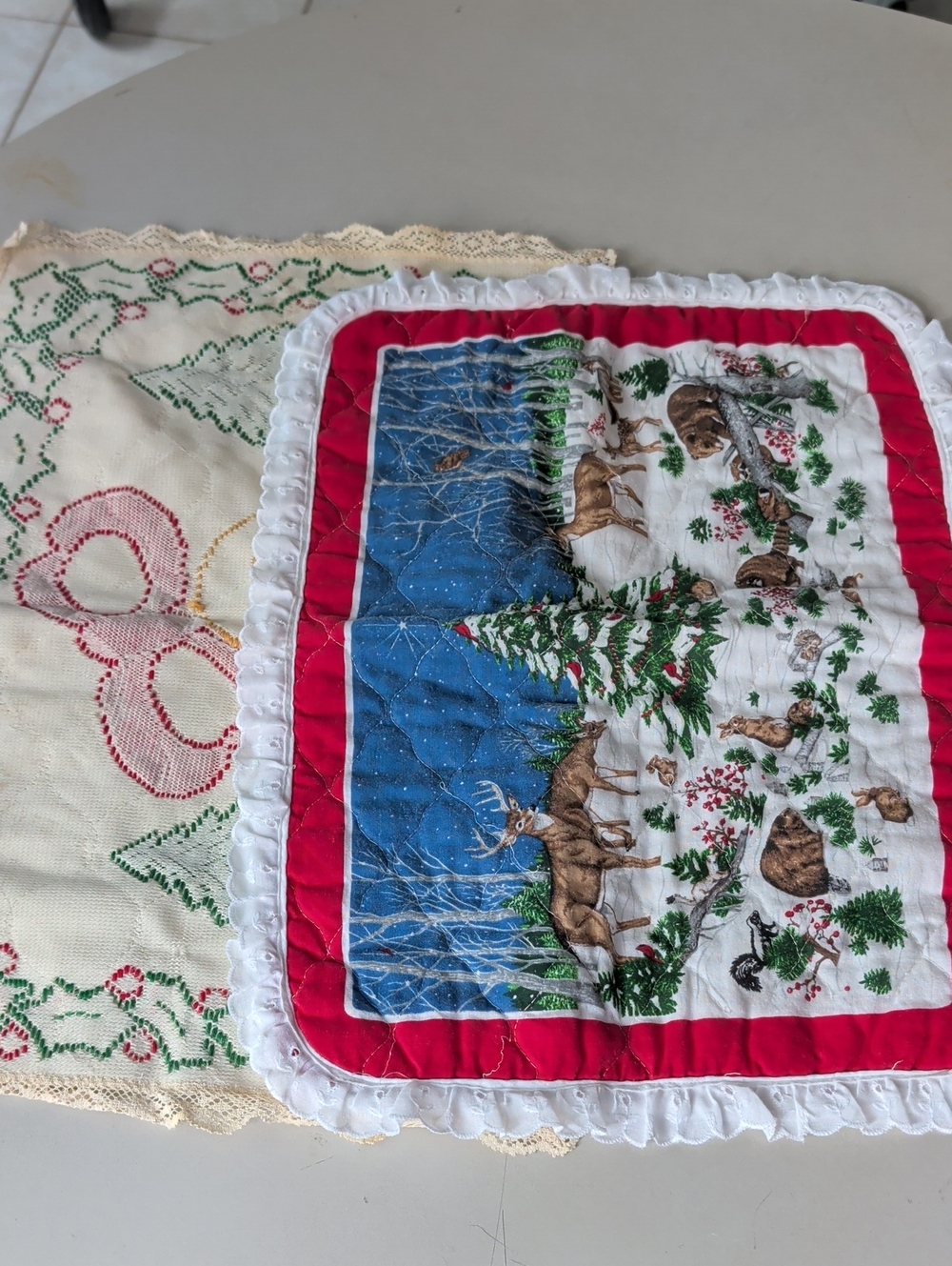 VTG Lot Of 2 Holiday Christmas Winter Decor